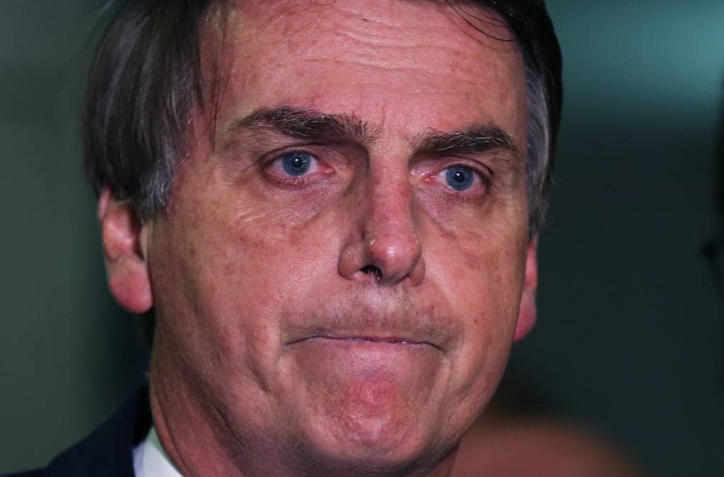 Bolsonaro: “Esse dinheiro de auxílio moradia eu usava pra comer gente, tá satisfeita agora ou não?”